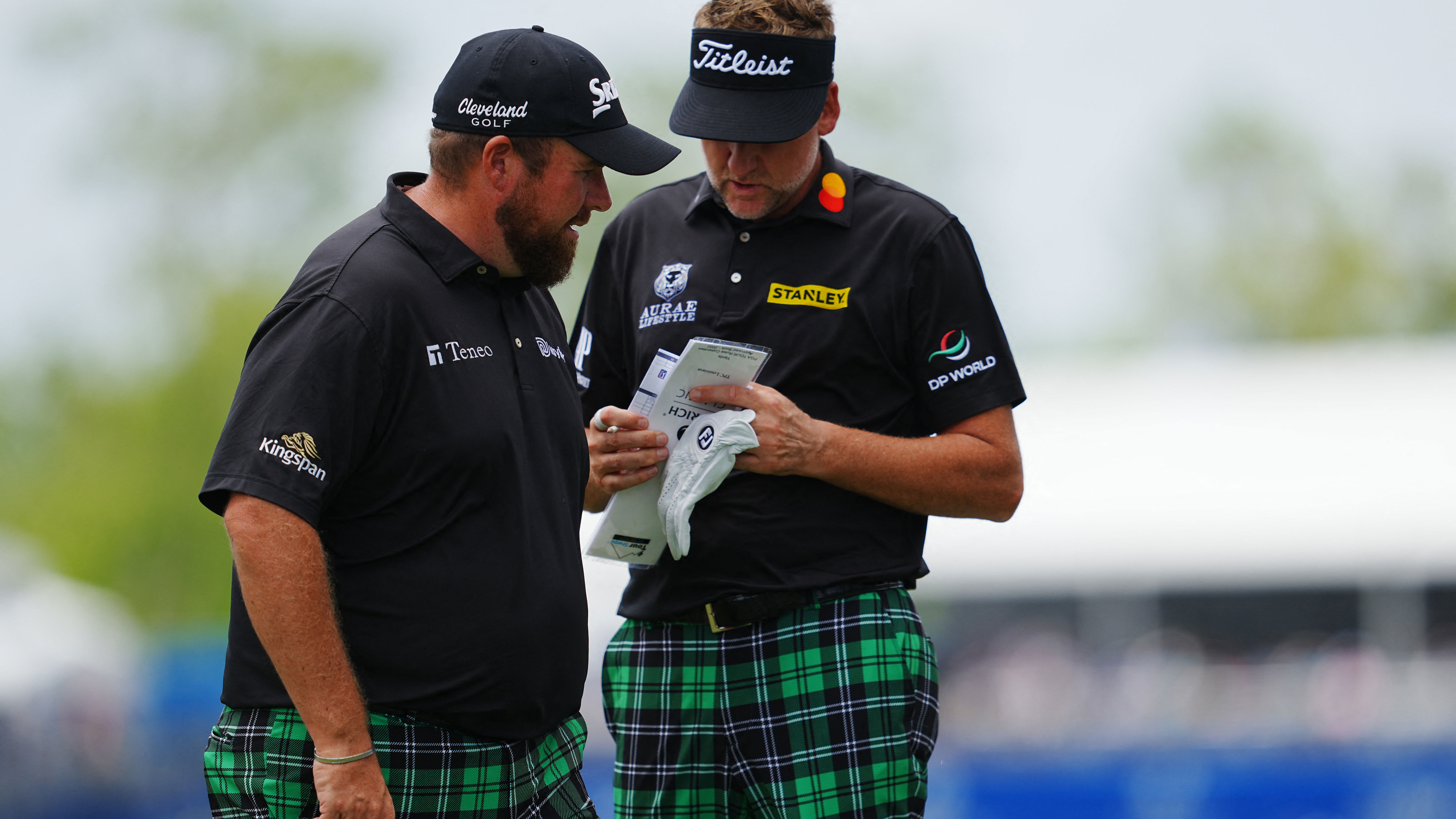 Shane Lowry says LIV Golf not divisive: "We're in the bar every night!"