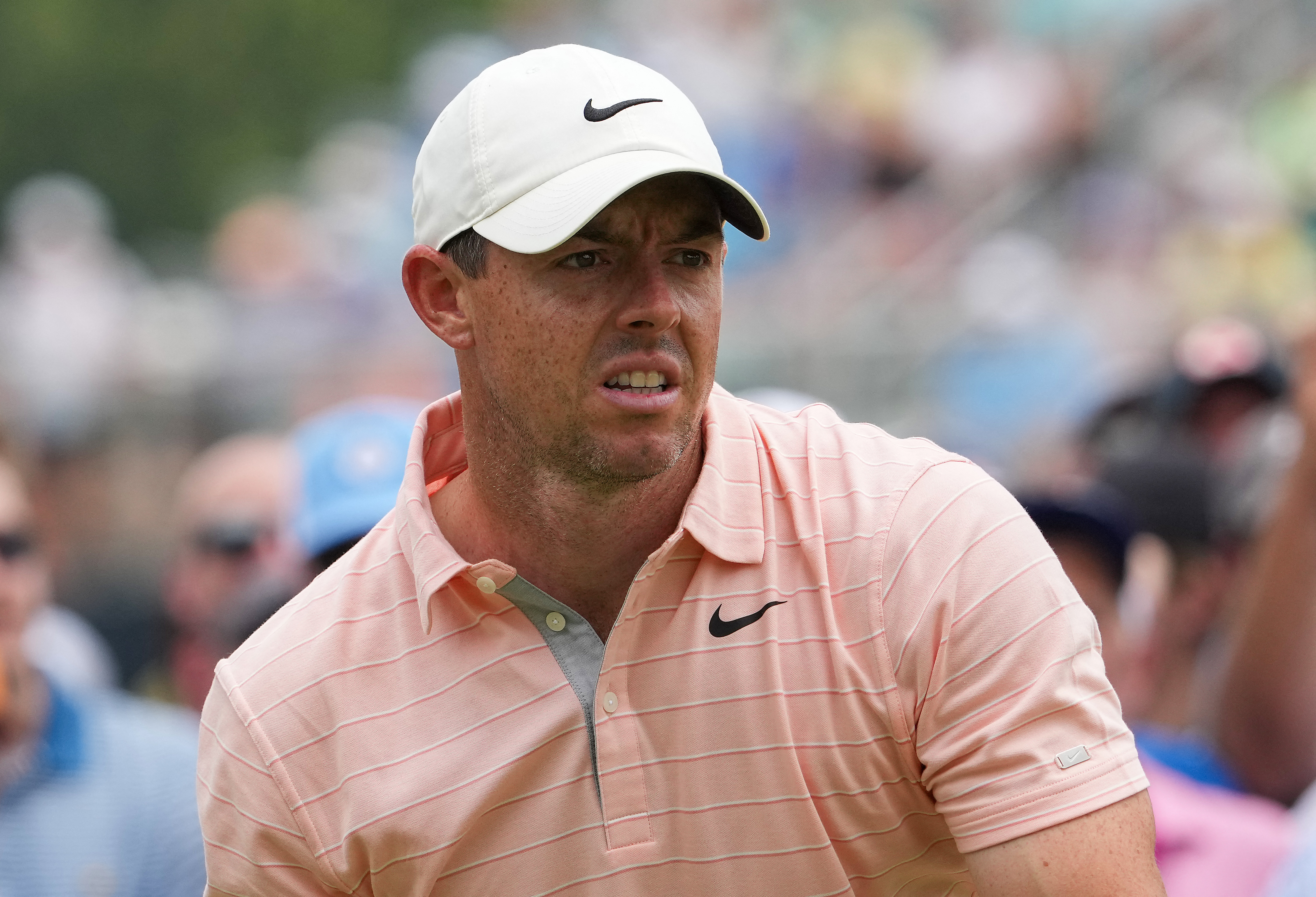 WATCH Rory McIlroy makes an 8 (!) on a par-4 at Travelers Championship GolfMagic
