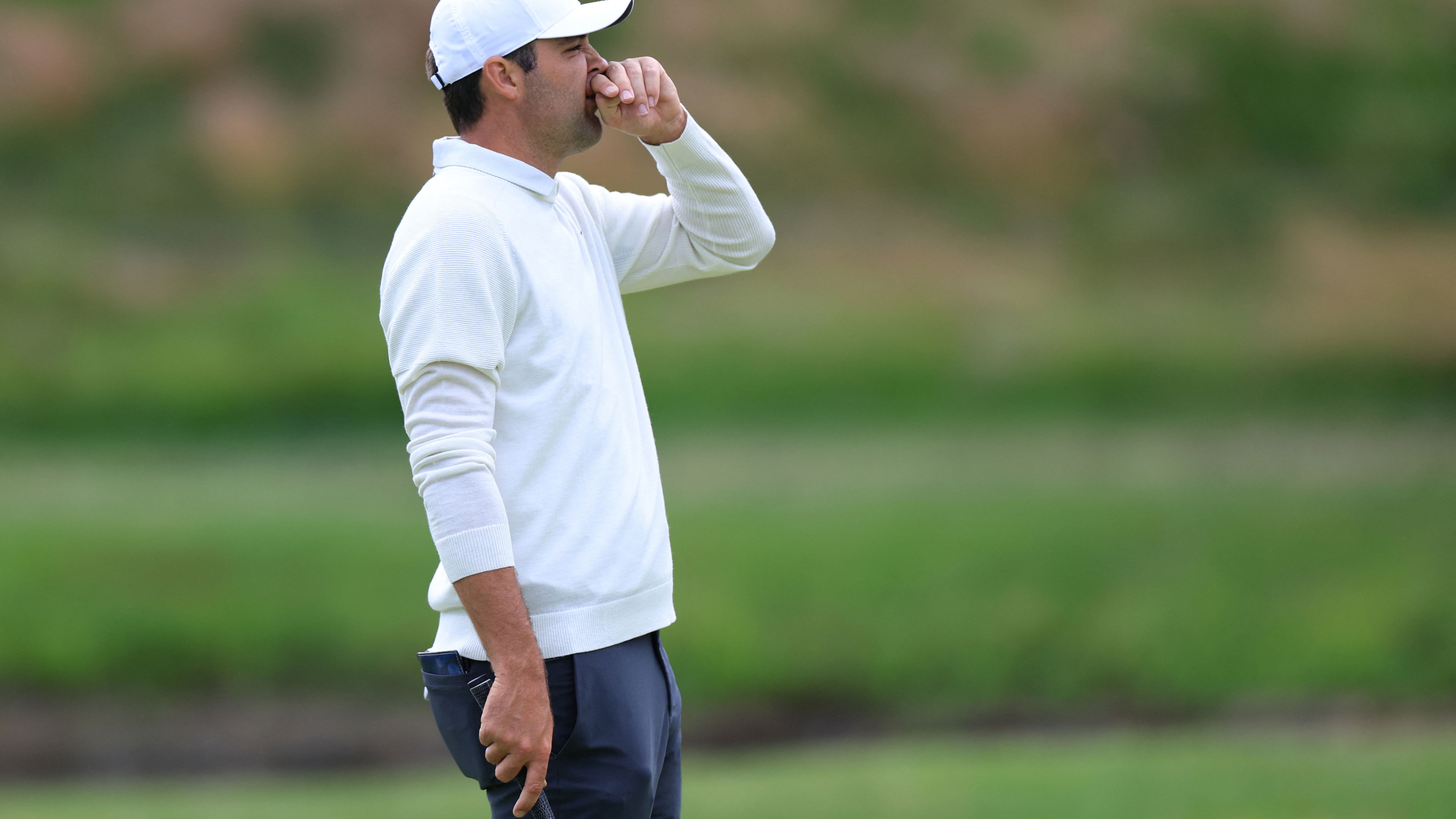 WATCH: Scottie Scheffler cracks a smile after hitting dreadful flop shot