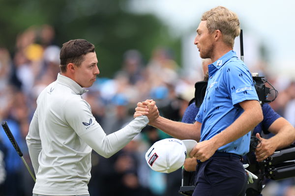 Will Zalatoris chip stops on top of Matt Fitzpatrick ball marker!