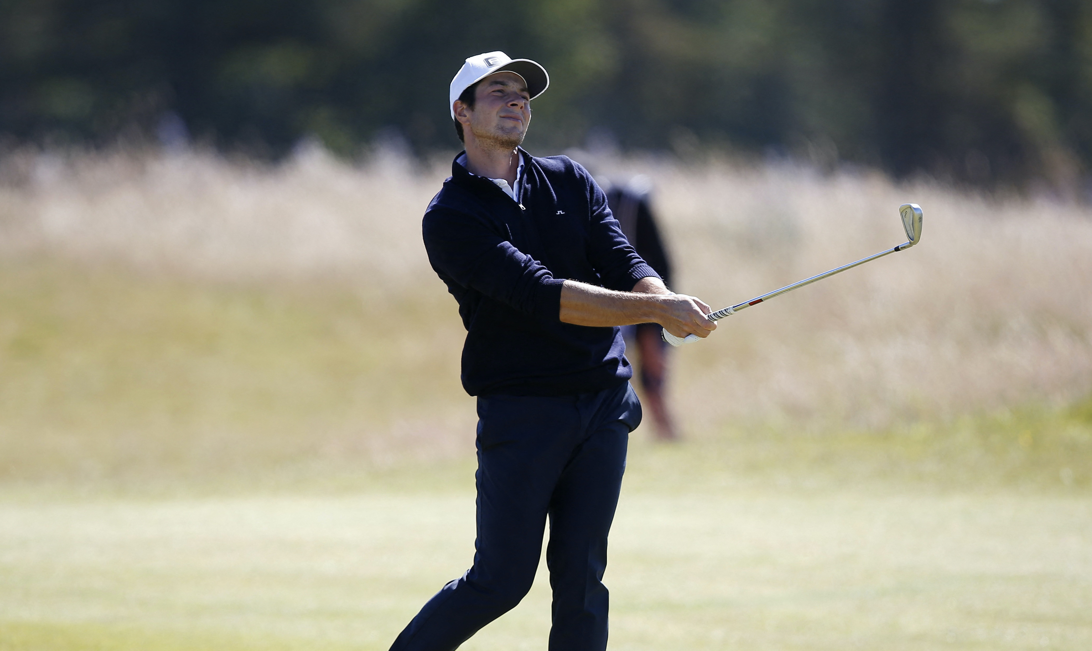 WATCH Viktor Hovland hits HUGE SHANK in first round of Genesis Scottish Open GolfMagic