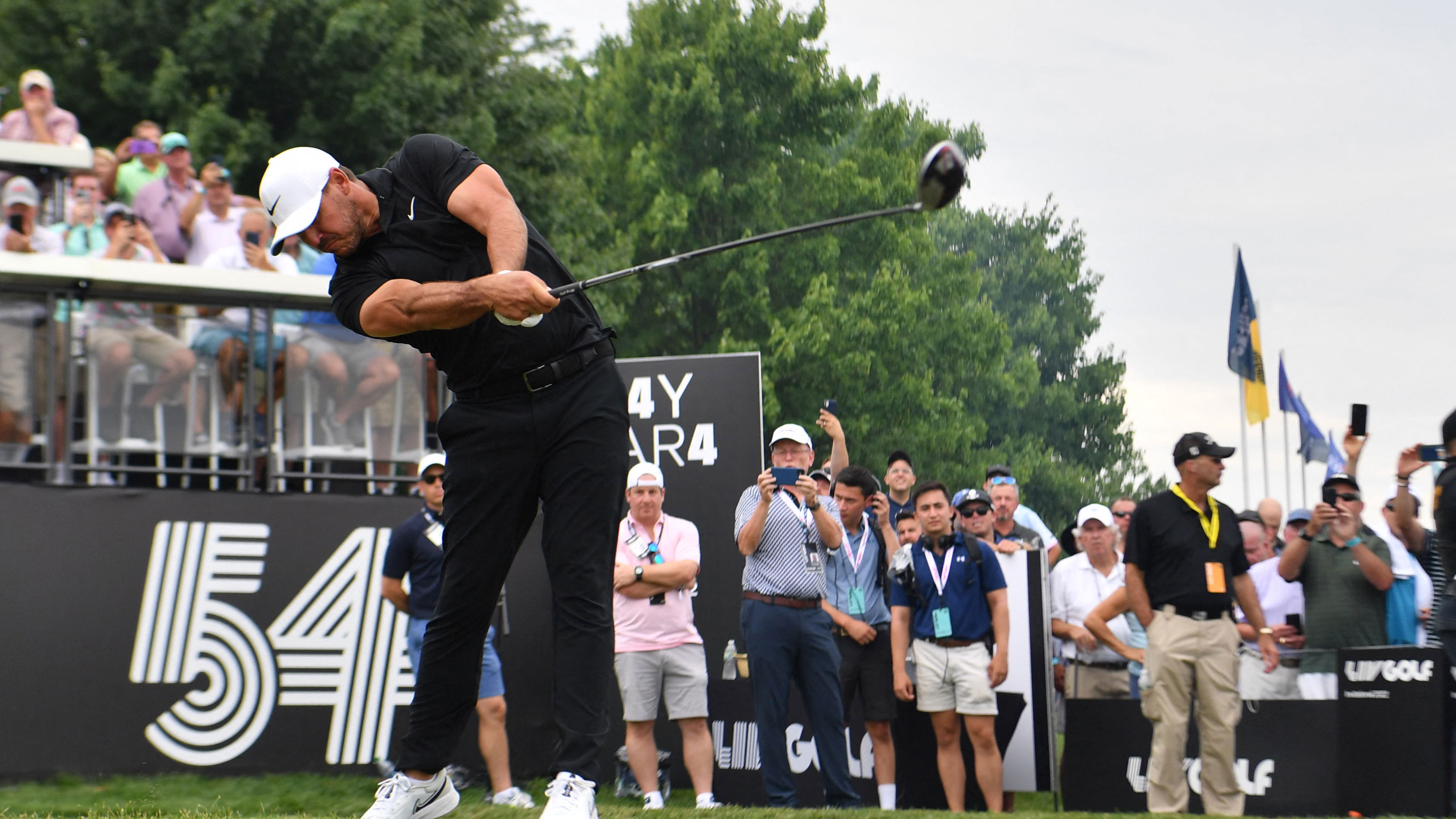 LIV Golf pro likely to miss ENTIRE season: "Devastating for the Hy Flyers!"