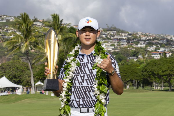 Si Woo Kim produces EPIC FINISH to win Sony Open on PGA Tour