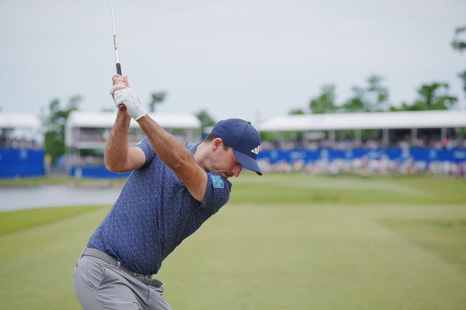 How TWO PLANKS OF WOOD can help your golf game during the Covid lockdown!