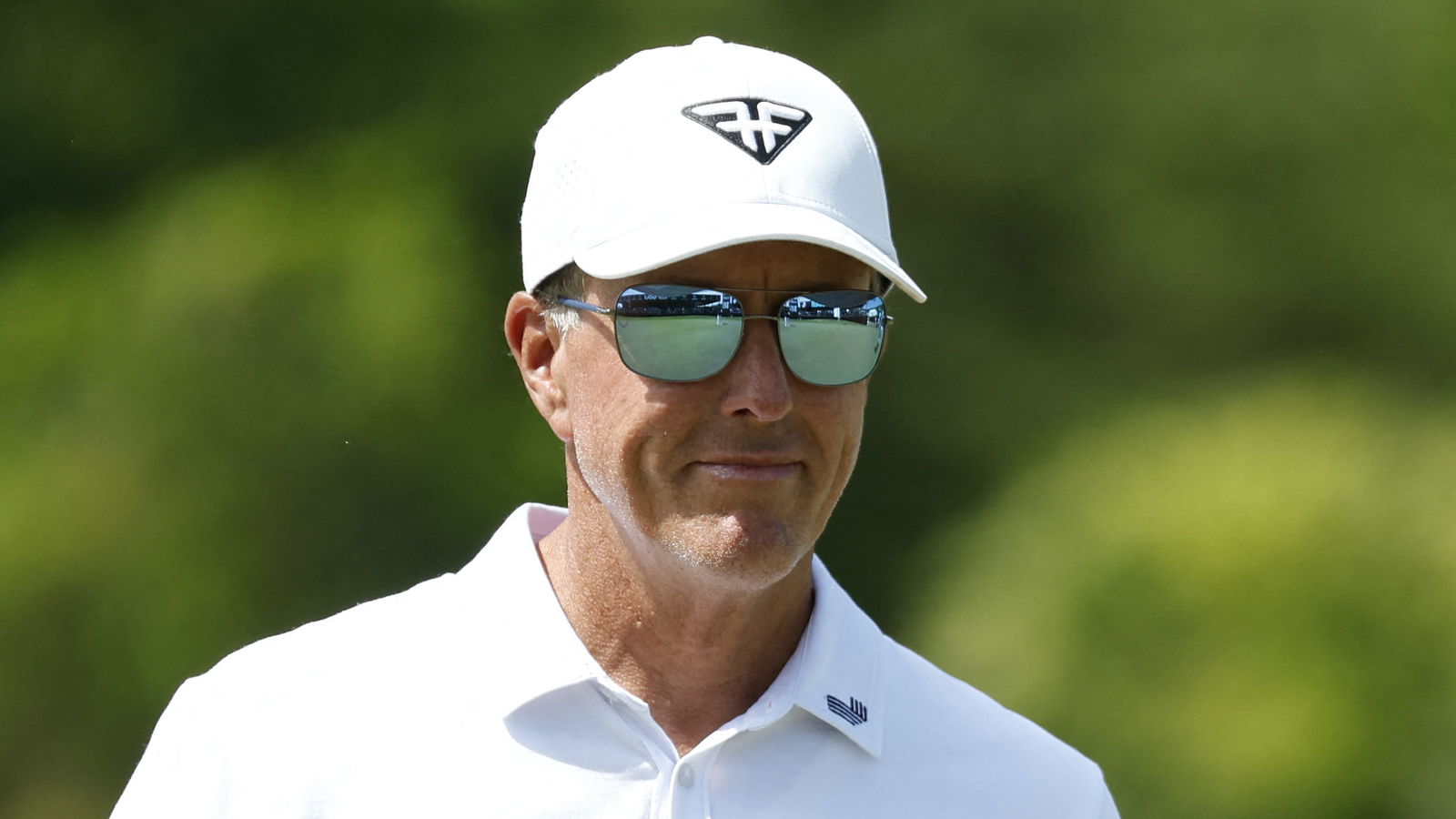 Phil Mickelson takes ANOTHER jab at former tour pro: 