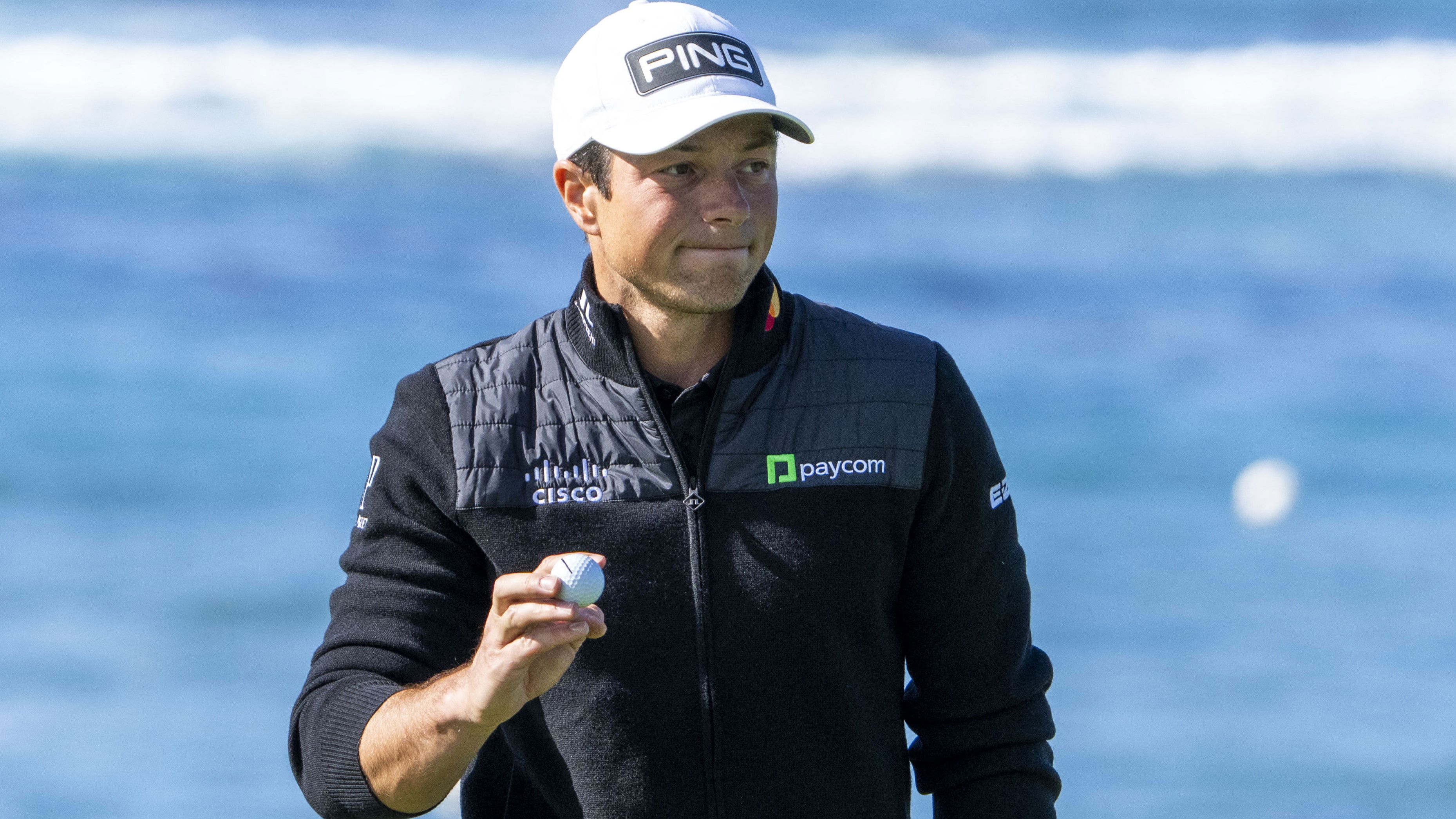 Golf fans all say same thing as Viktor Hovland withdraws from Phoenix Open