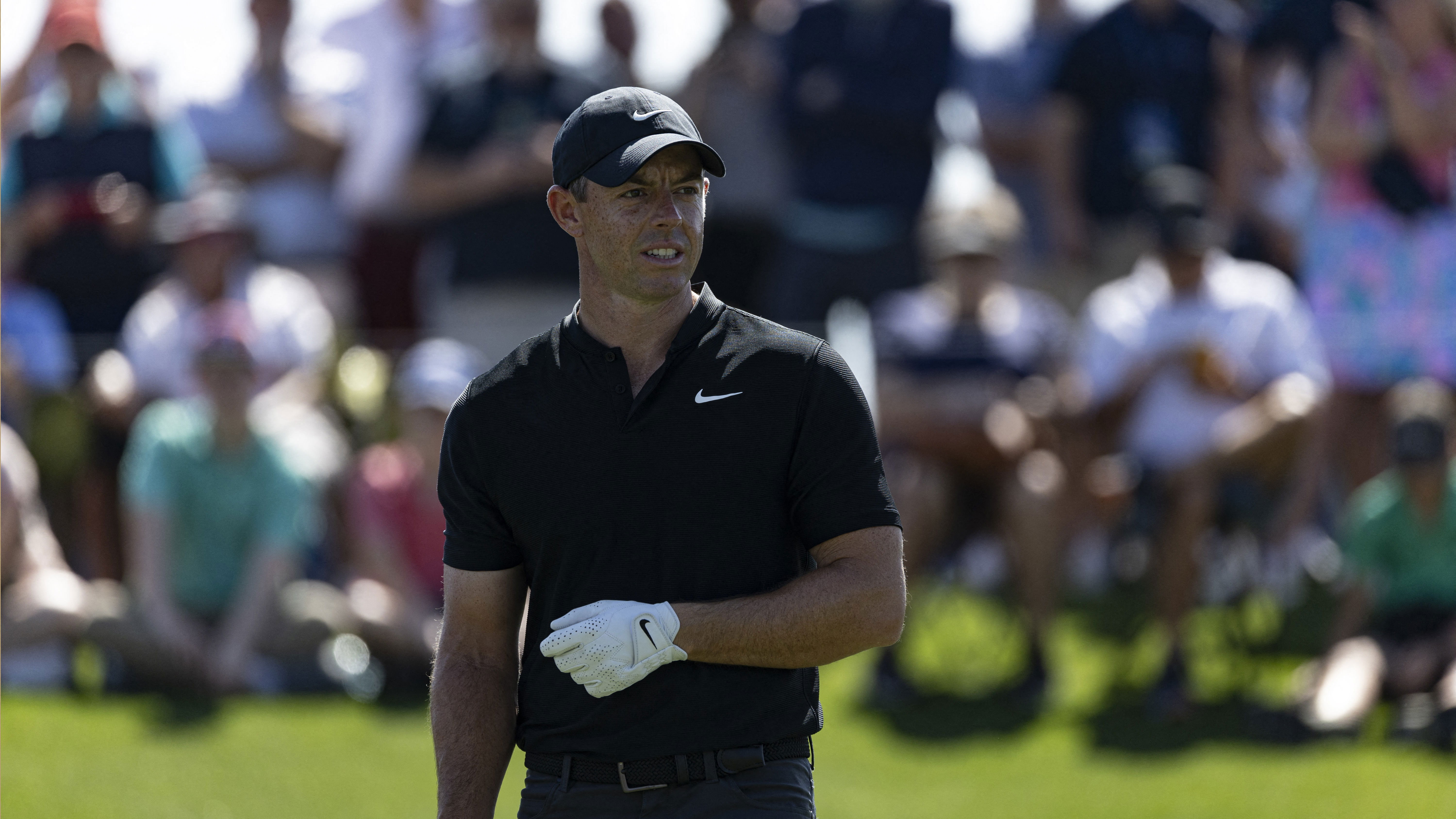 Players Championship R1: McIlroy, Clark and Schauffele share lead