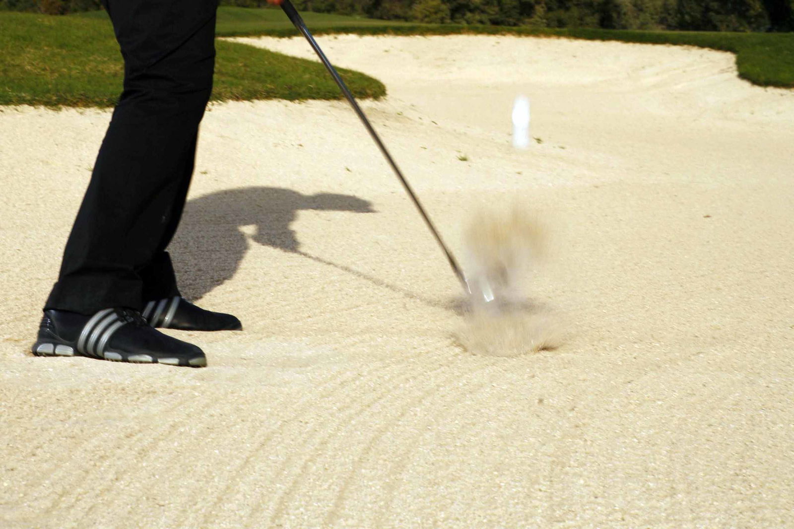 Masterclass: No.12 Splash the sand, not the ball