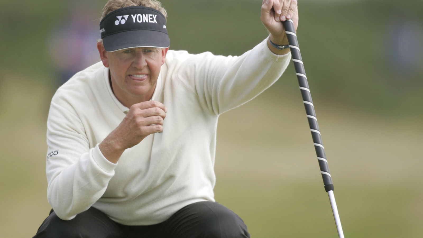 Monty's belly putter tips