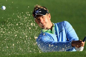 Video: Luke Donald bunker play in slow motion