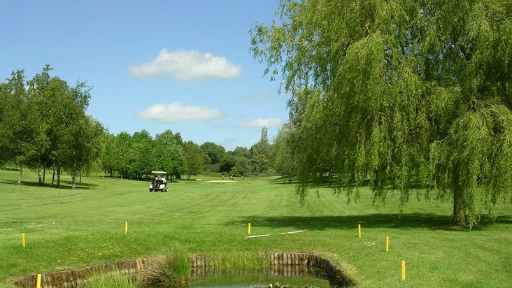 Golf club uses innovative reservoir