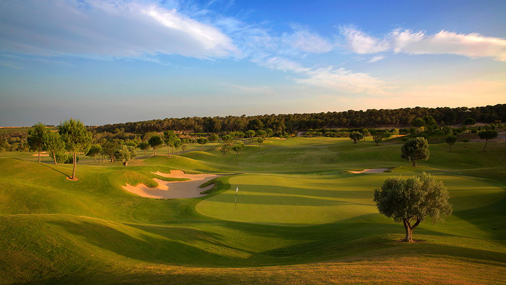 Winter Stay & Play Package at Las Colinas