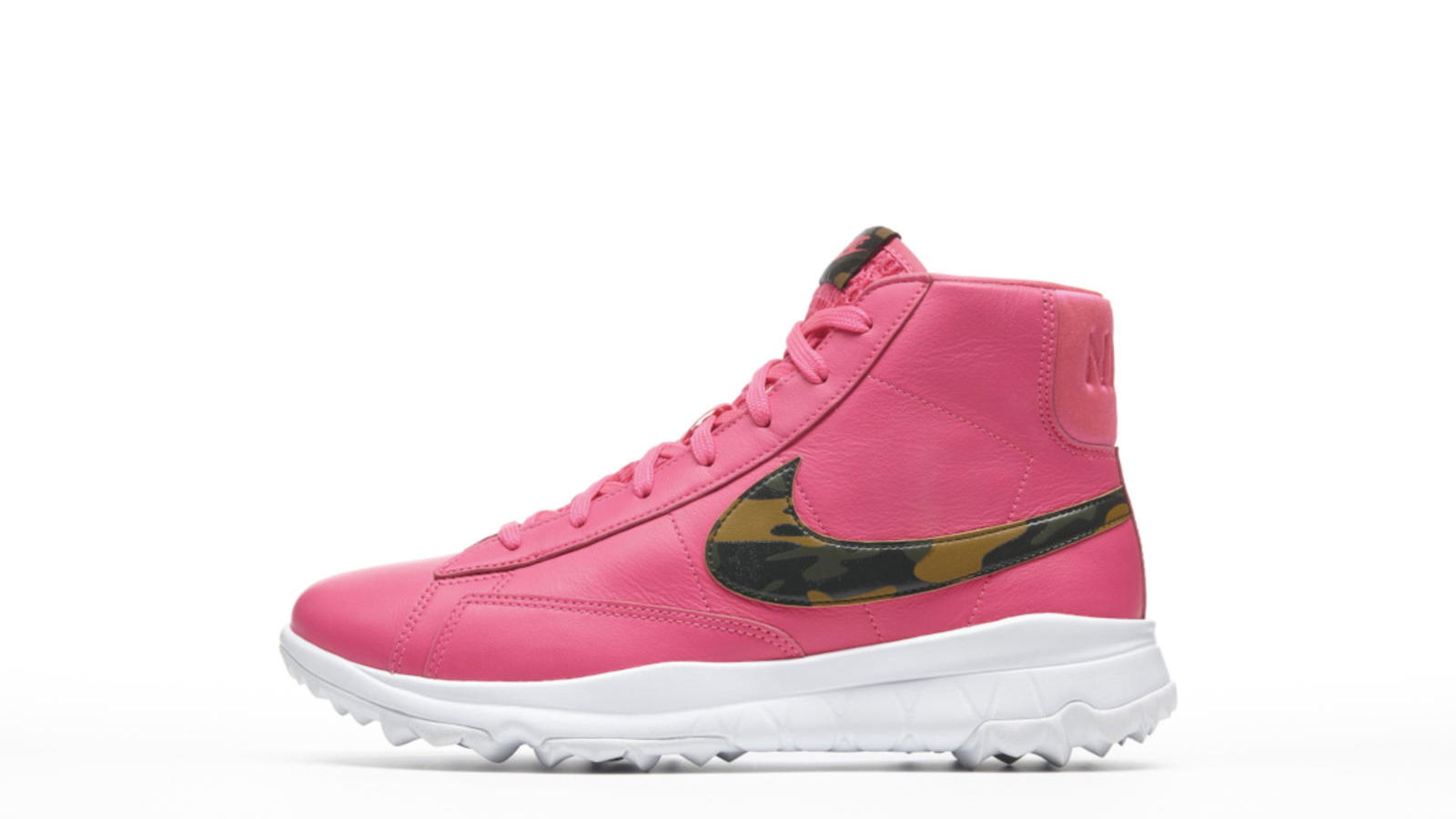 Wie to sport basketball-inspired shoes at final major