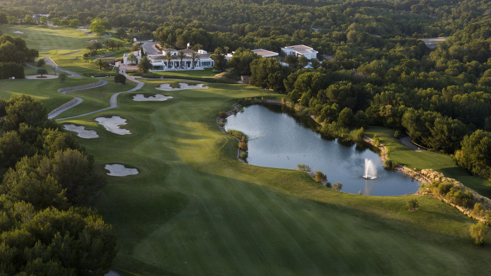 Las Colinas Golf & Country Club marks 10th anniversary with MAJOR enhancements