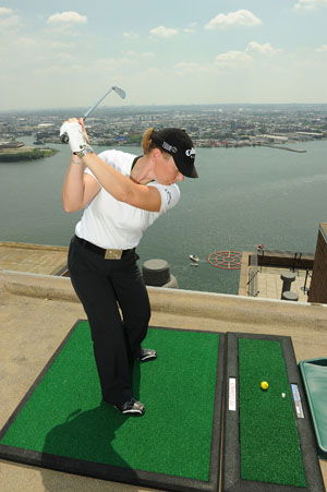 Henderson will play in Faldo final