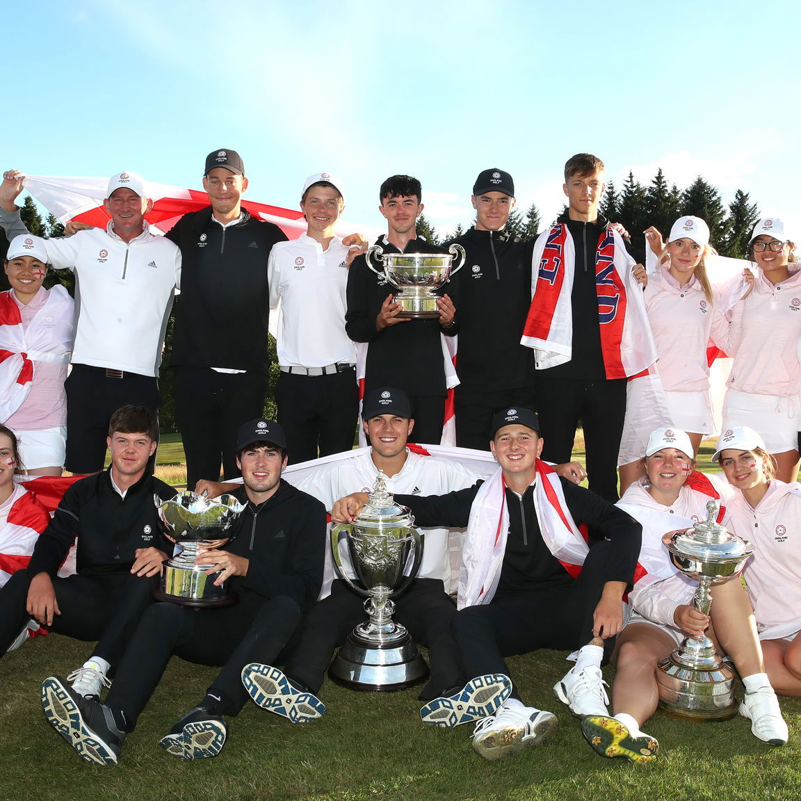 New Zealand cricket team warms up at The Belfry