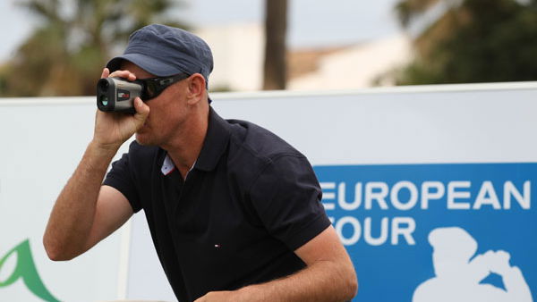 Nikon signs yardage book guru