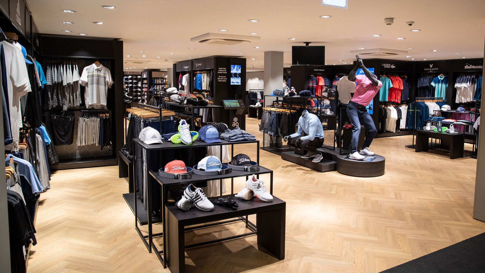 American Golf invests £500,000 and creates 20 jobs at flagship store