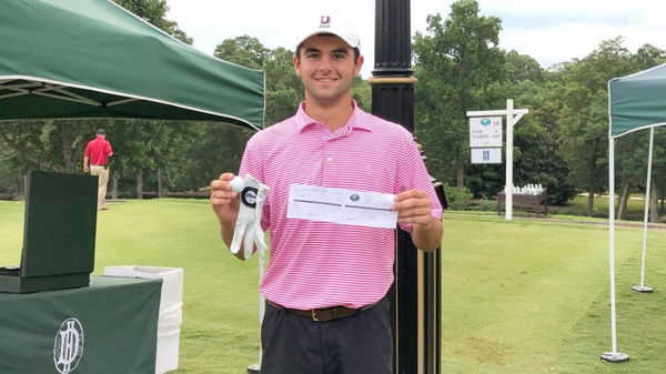 College golfer shoots 57