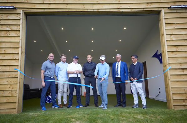 Mizuno unveil new fitting centre at Bearwood Lakes