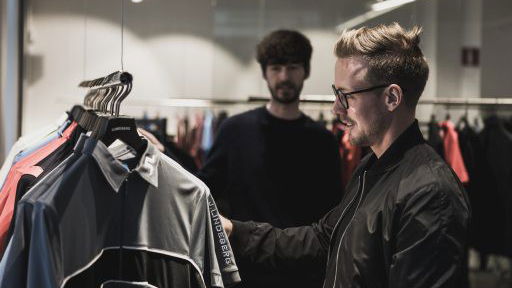 Blixt signs with J Lindeberg