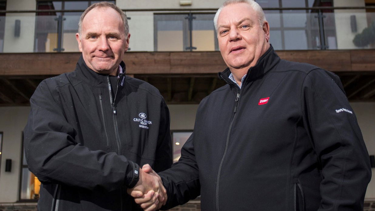 Golf course director: "We'll need to SCRAP handicap-counting events"