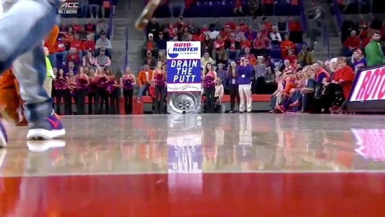 WATCH: Clemson student wins $10,000 by draining full-court putt