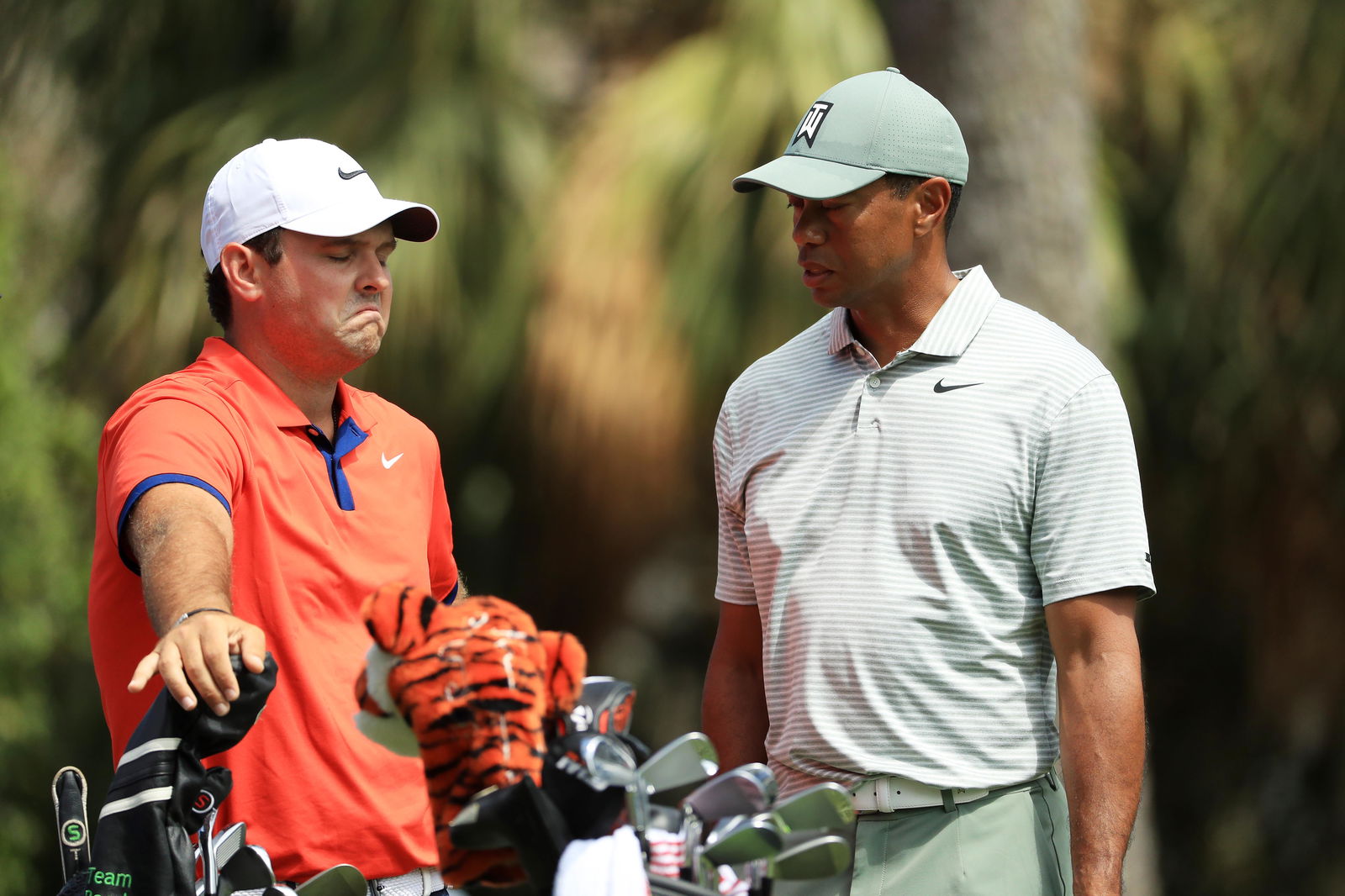 Woods loses to Snedeker but plays INCREDIBLE shot from under a tree!