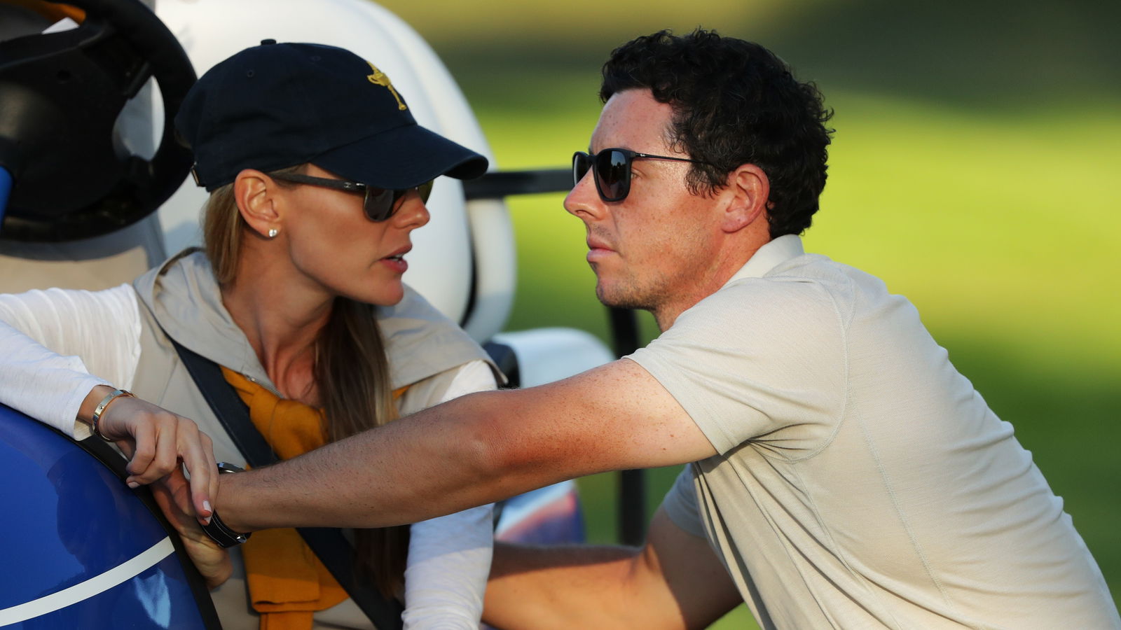 Rory's fiancee irked by McIlroy's late night texting with Tiger