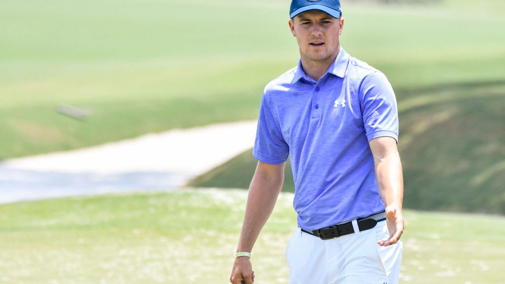 Spieth admits he 'overreacted' after taking picture of bunker to complain