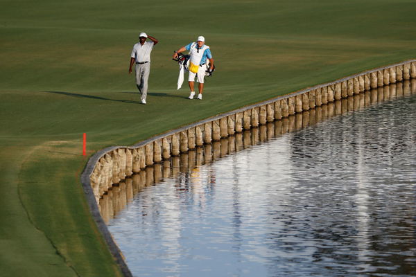 vijay singh caddie quits, refuses to explain why