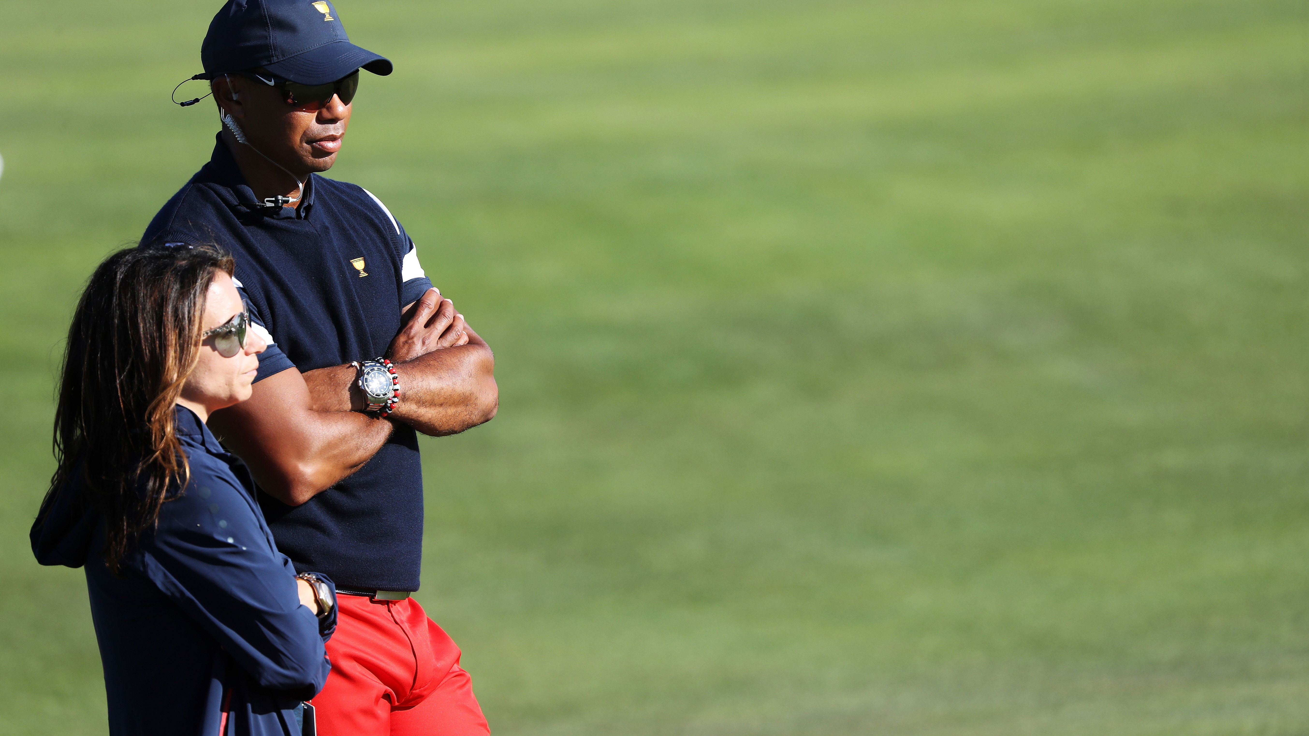 tiger woods spotted with new girlfriend at presidents cup