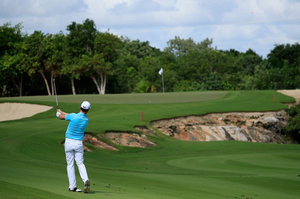 How to hit the low skinny pitch like Zach Johnson