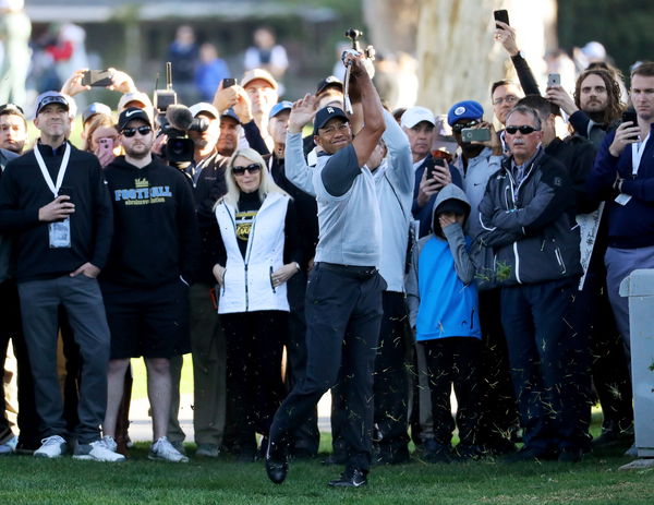 Social media goes crazy after seeing vintage Tiger Woods swings at Riviera