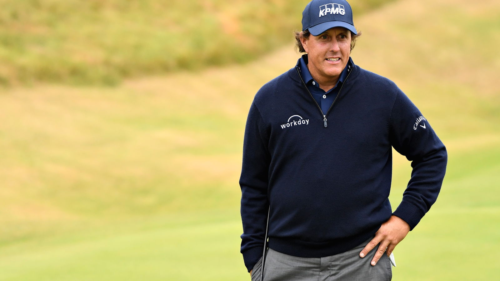 Mickelson takes aim at commentator Chamblee