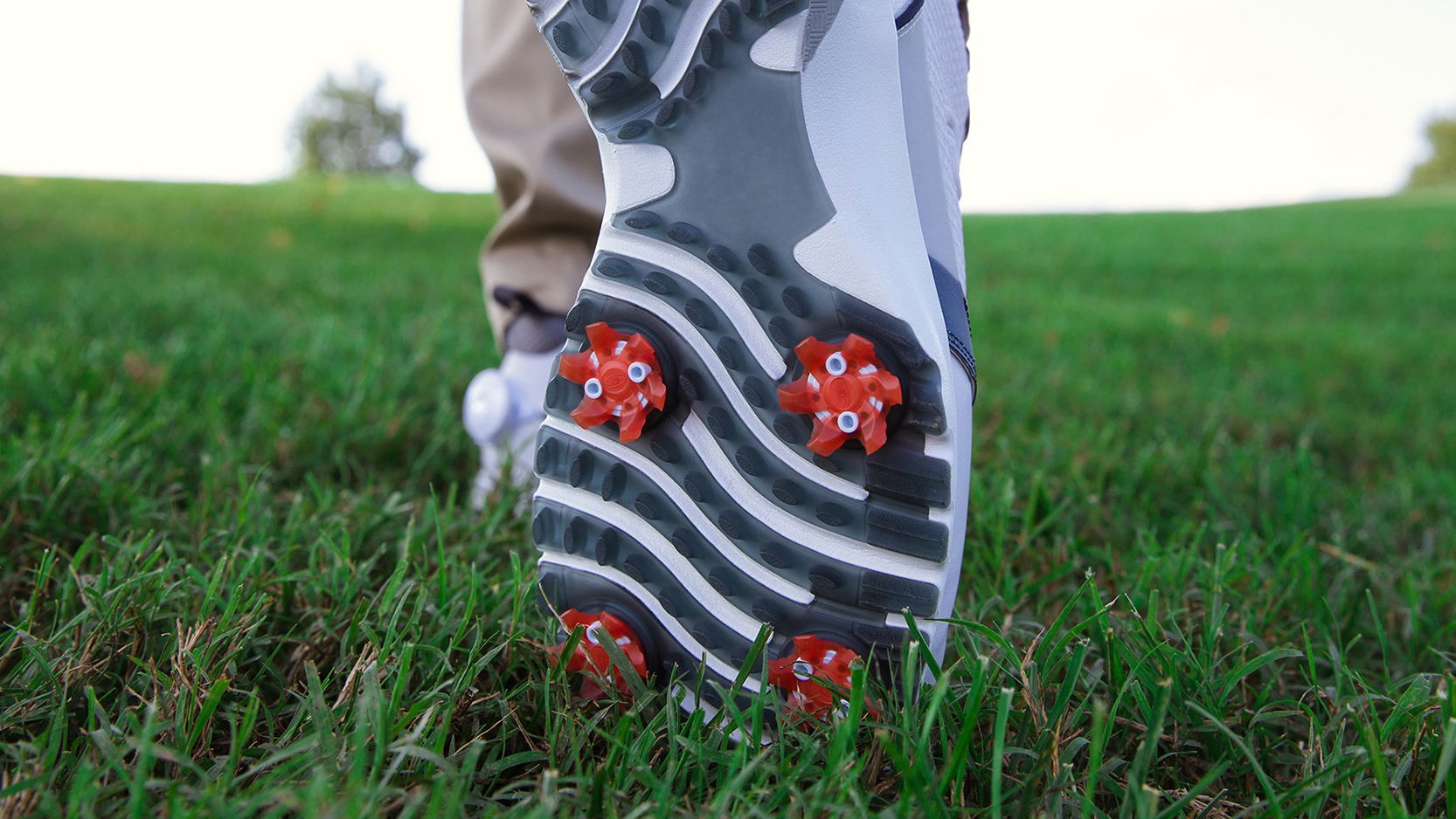 Study claims that replaceable cleats improves driving distance