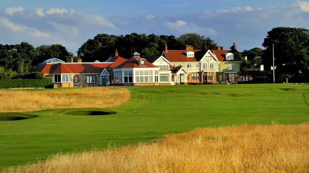 Muirfield finally invites female members