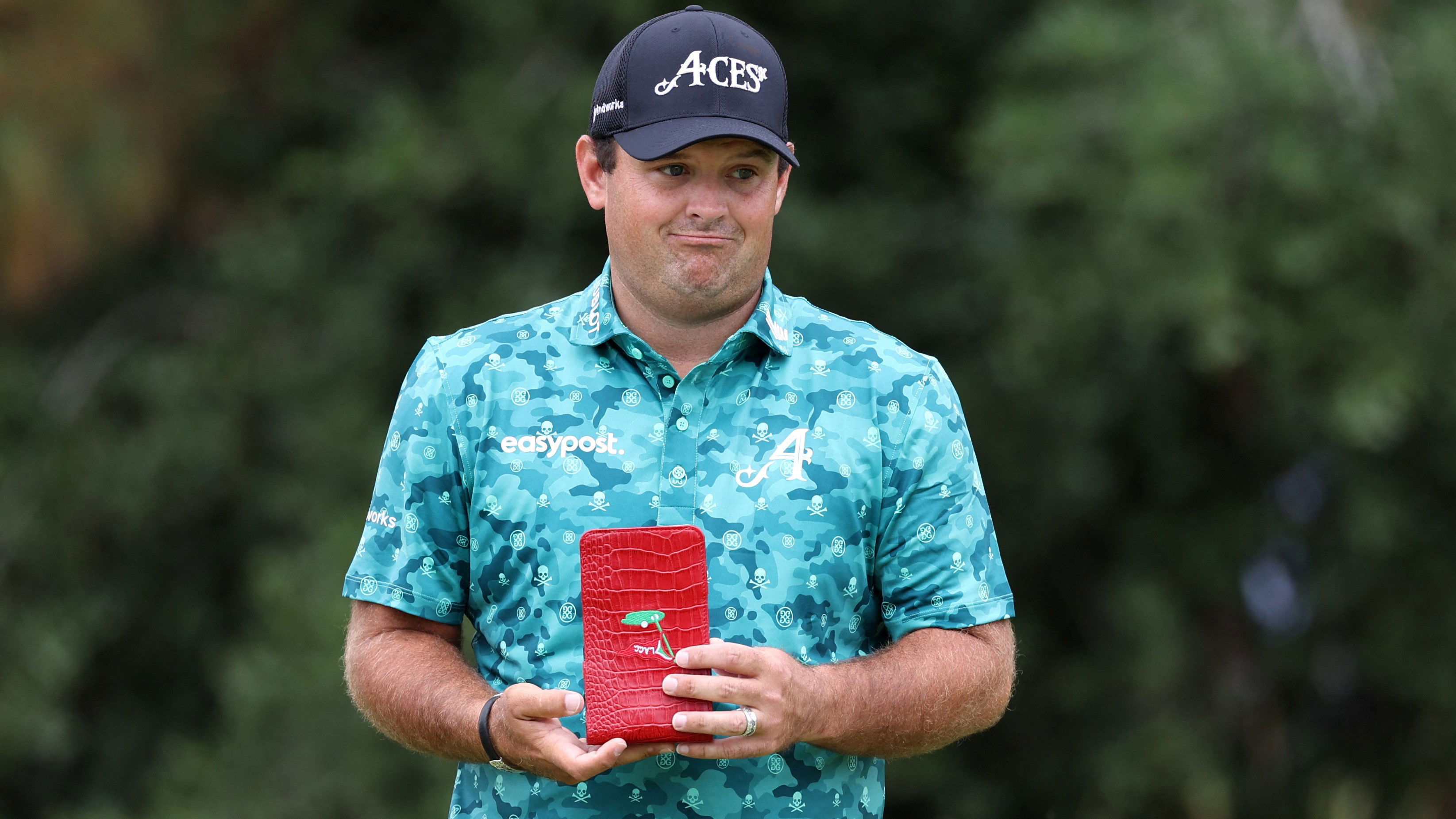 Golf fans shocked by what Patrick Reed did to a local caddie at US Open venue