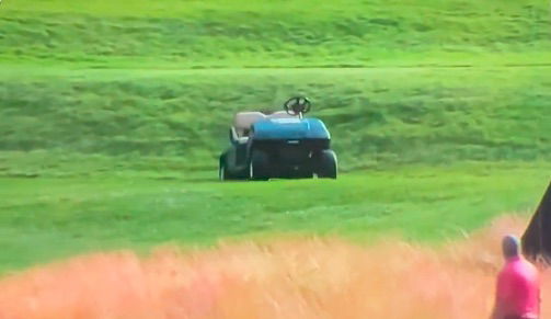 Runaway golf cart causes chaos at the Travelers Championship