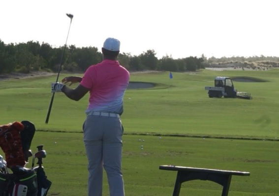 tiger woods club twirl on show at hero world challenge