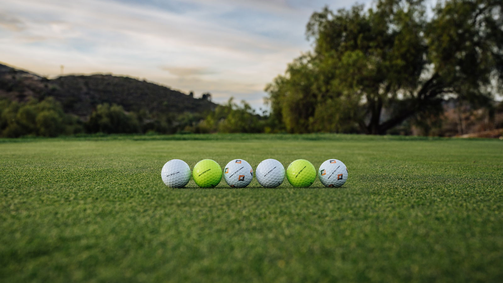 TaylorMade TP5 / TP5x