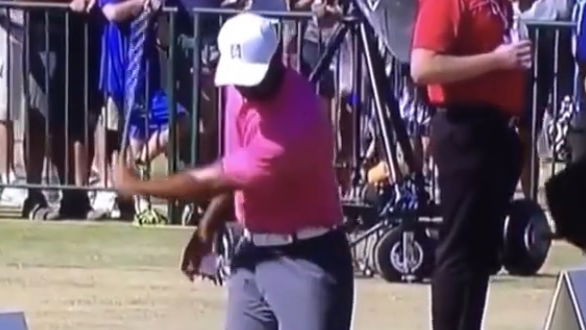 Tiger Woods' classic ONE-HANDED golf swing warm up drill