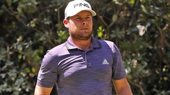 Tyrrell Hatton buys new putter, then matches his low round of season