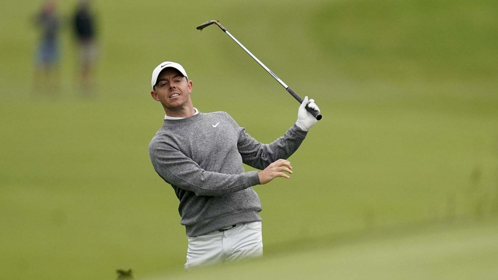 WATCH: Rory McIlroy out of US Open contention with early double bogey
