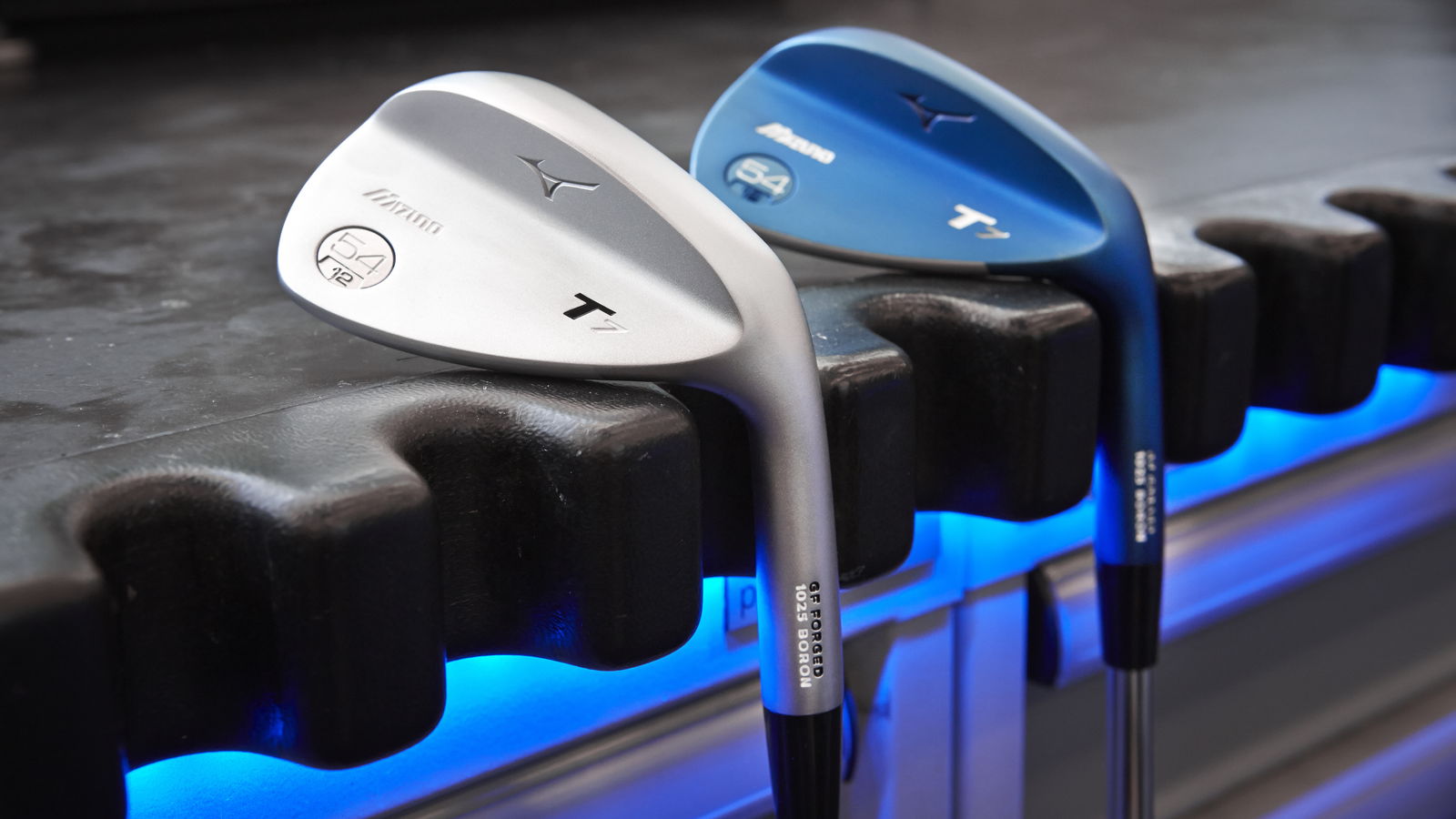 Mizuno reveals T7 wedge