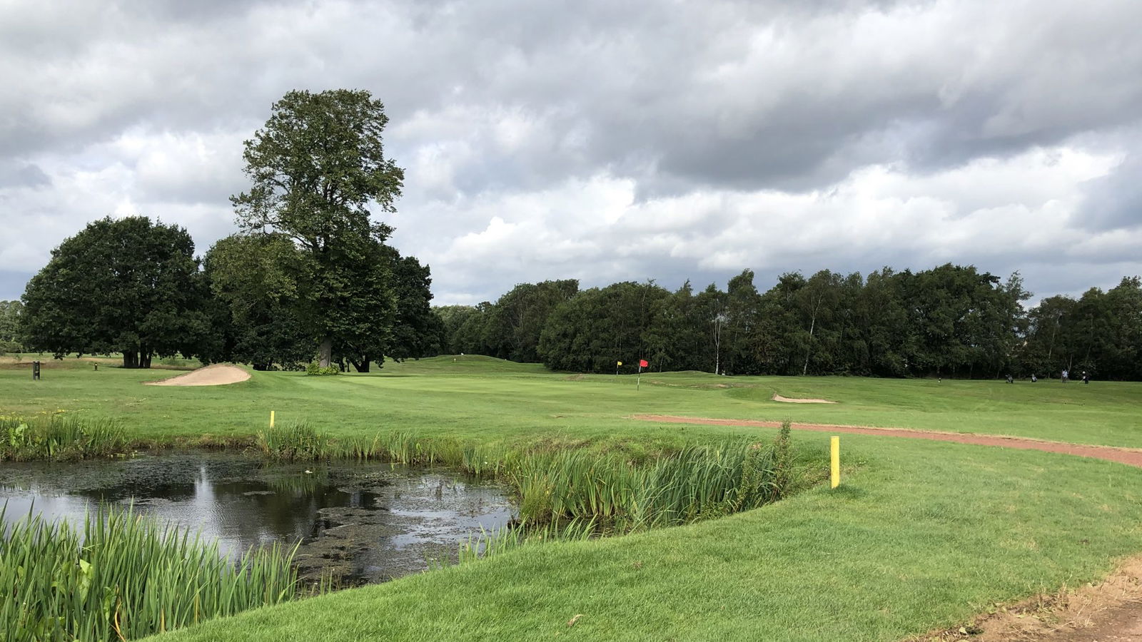 Golf club opens during lockdown but lists SET RULES...