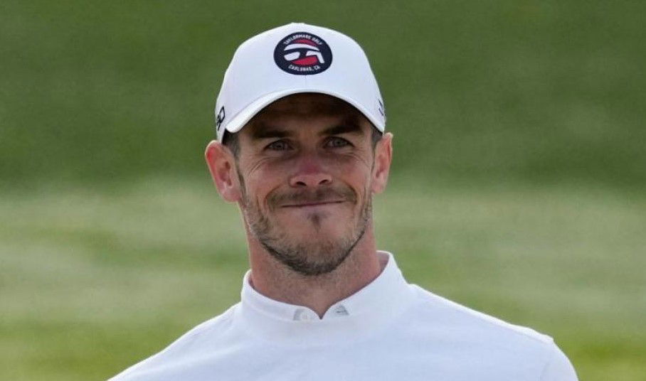 Tommy Fleetwood leaves golf fan pouring with blood after errant shot