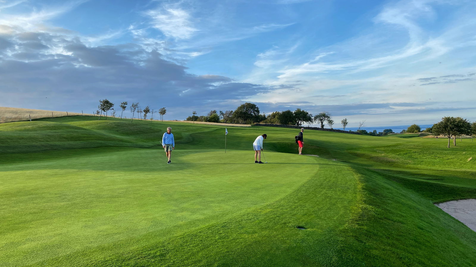 Golf equipment sales in the UK have GONE THROUGH THE ROOF in April