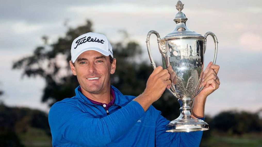 Charles Howell's son sees dad win for first time, let's it all out...