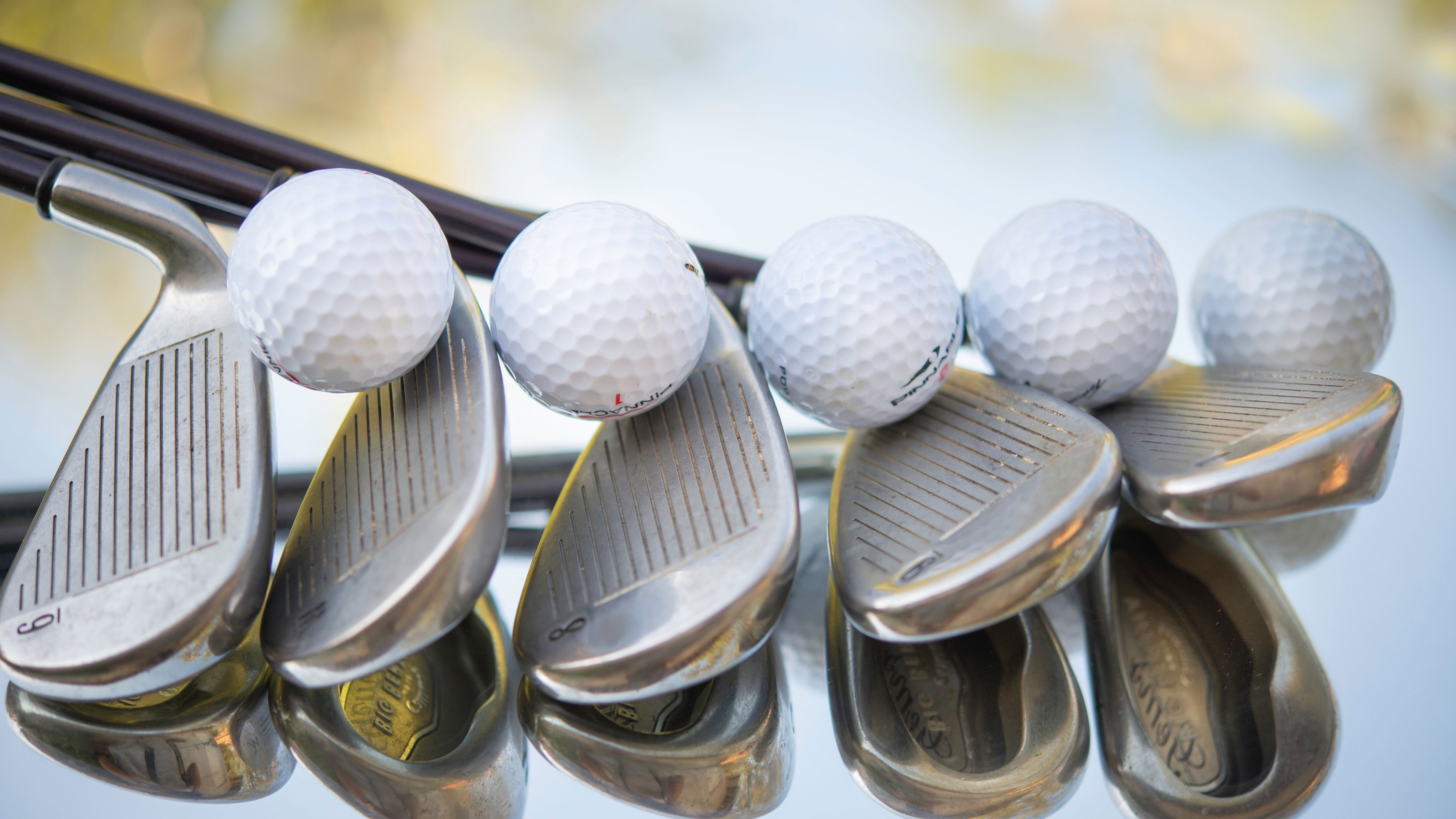 Golf twins and PGA Tour wannabes both SUFFER FRACTURES in freak accident